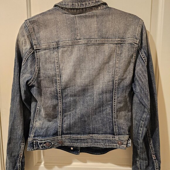 Excellent Condition - SILVER JEANS CO Faded Denim Jacket - Women's Size Medium - Picture 4 of 5